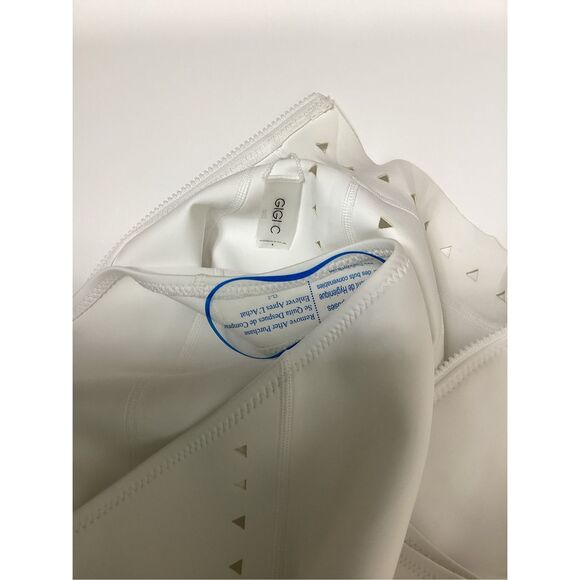 New. GIGI C surfsuit. Medium. Retails $275 - Picture 11 of 12